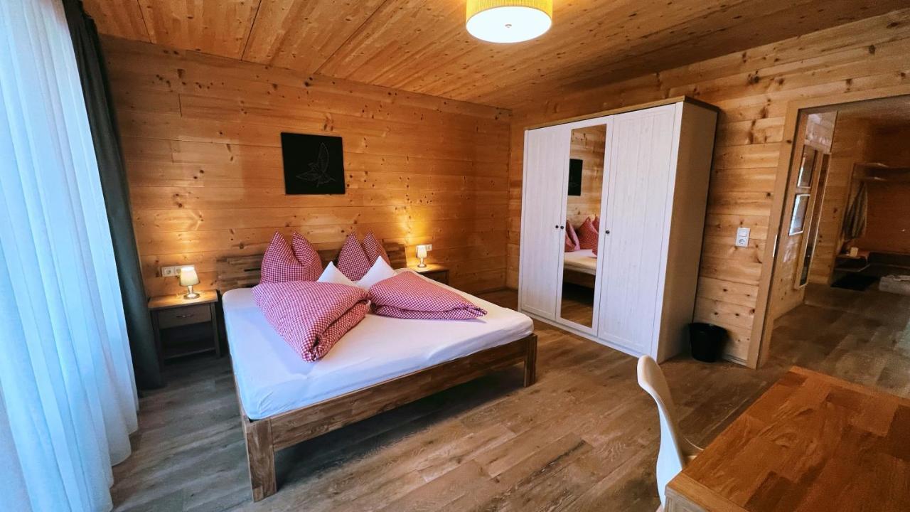 וואלכסי Mountain Inn Chalets & Apartments מראה חיצוני תמונה