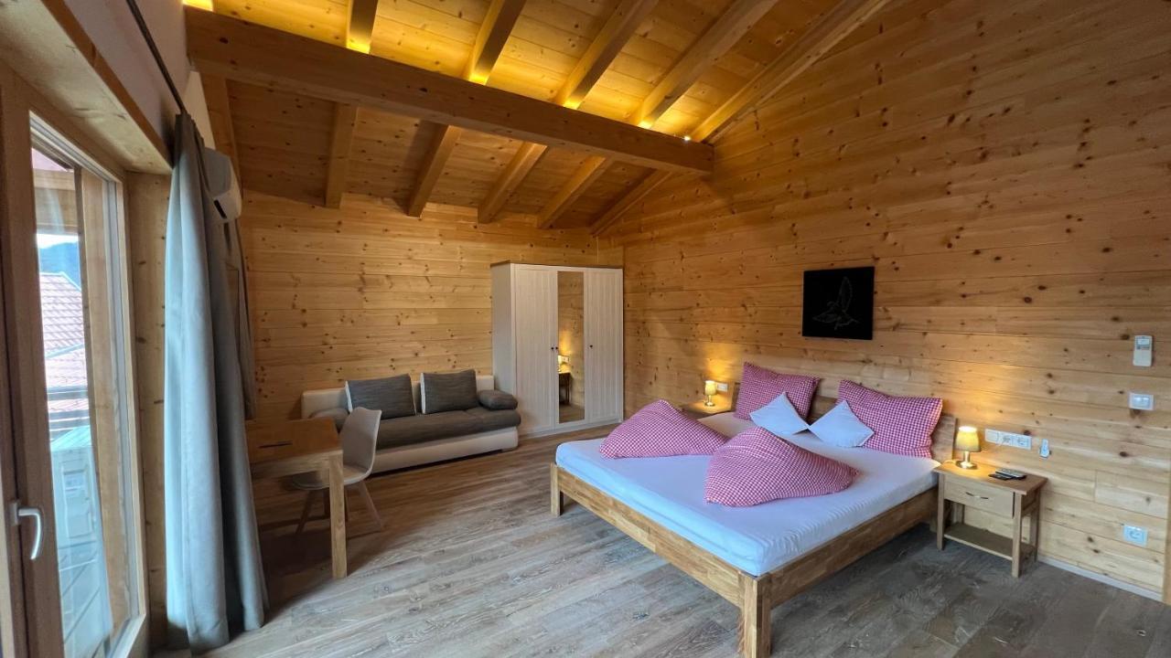 וואלכסי Mountain Inn Chalets & Apartments מראה חיצוני תמונה