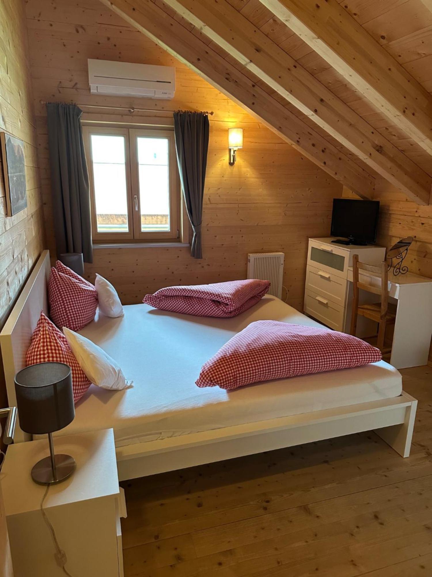 וואלכסי Mountain Inn Chalets & Apartments מראה חיצוני תמונה